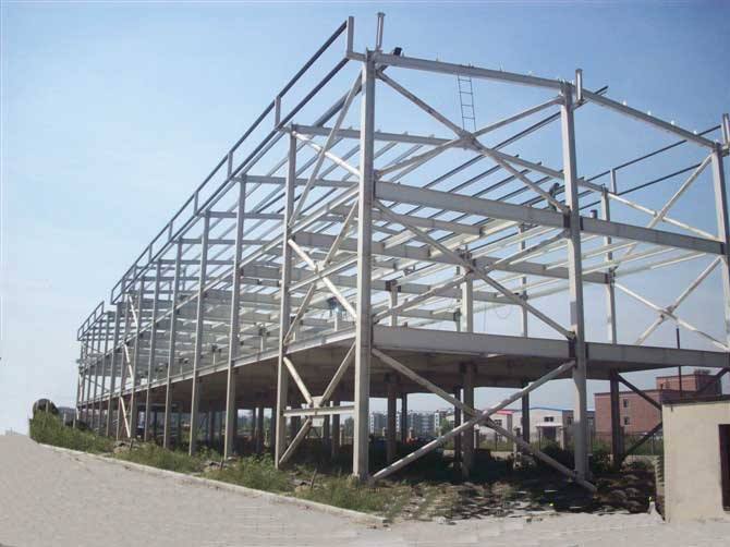 五指山网架加工之眼跳岩对管桁架的影响